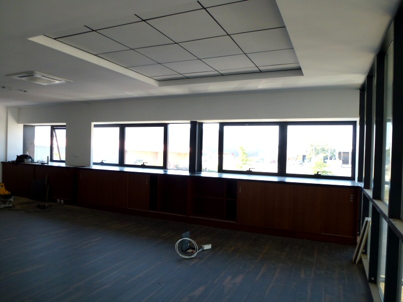 menuiseries-fenêtres-bureaux-1