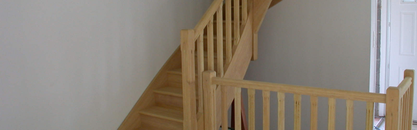 escalier bois avec palier réalisé en neuf par Chomette