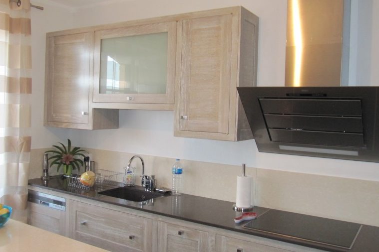 1 - realisation cuisine bois moderne Menuiserie Chomette