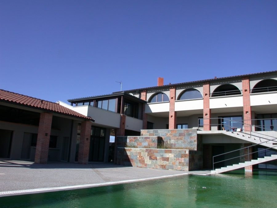 2 - menuiseries alu batiment erp realisation Menuiserie Chomette