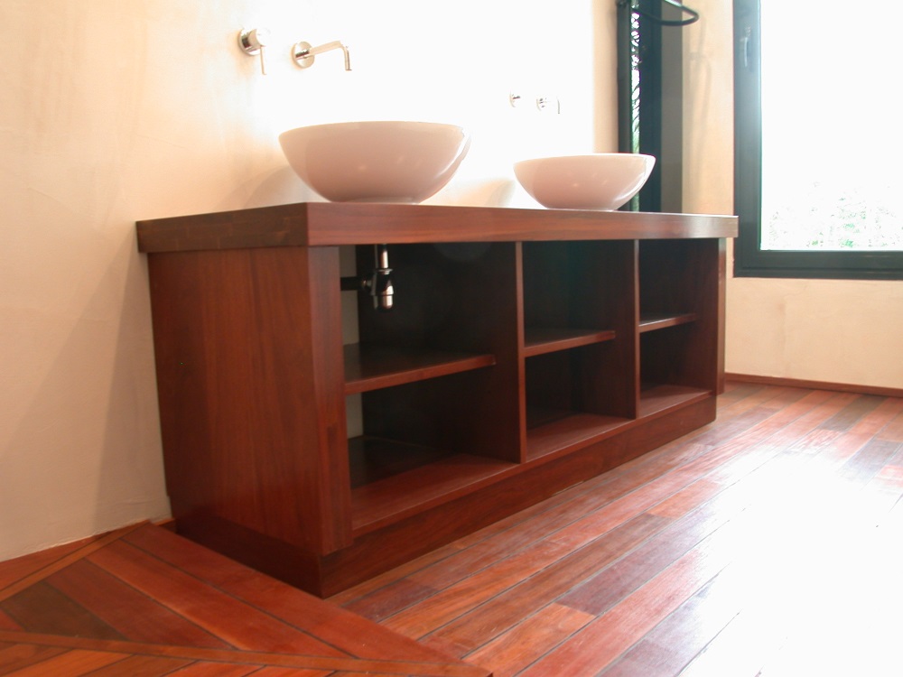 3 - realisation meuble sous-vasque de salle de bain Menuiserie Chomette